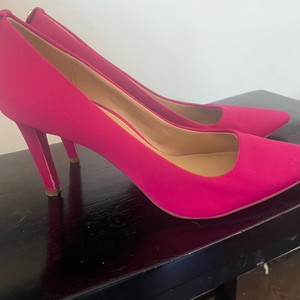 Ladies heels - Picture 2 of 4